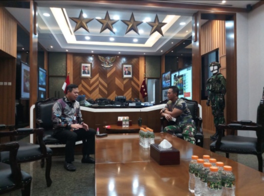 
 Presiden Jokowi Resmi Lantik Panglima TNI dan KASAD, Ini Harapan Waket DPD RI