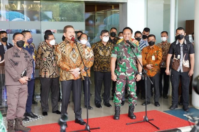 
 Jaksa Agung Republik Indonesia Menerima Kunjungan Panglima TNI