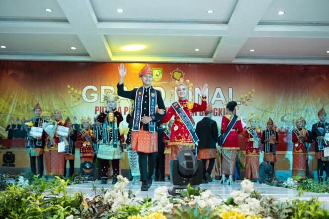 
 Farrel dan Nandina Juara Satu Pemilihan Putera Puteri Kebudayaan Bengkulu 2022