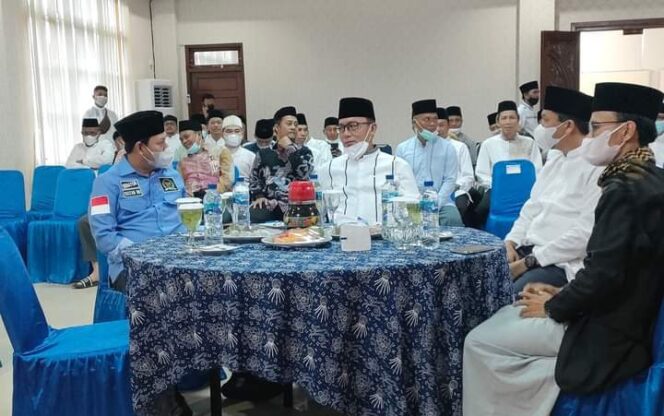 
 Pemda Kaur Buka Bersama Dengan Wakil DPD-RI Sultan Najamudin “Alhamdulilah Semoga Berkah”